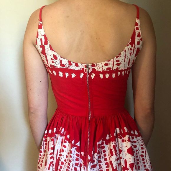 Vintage 50s Kamehameha Hawaii Tropical Red White Fit and Flare Print Sundress - Picture 9 of 12